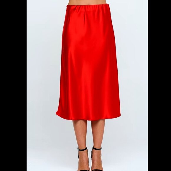 NWT - Renee C. - Red Solid Satin Midi Skirt - Size Small - Picture 2 of 4